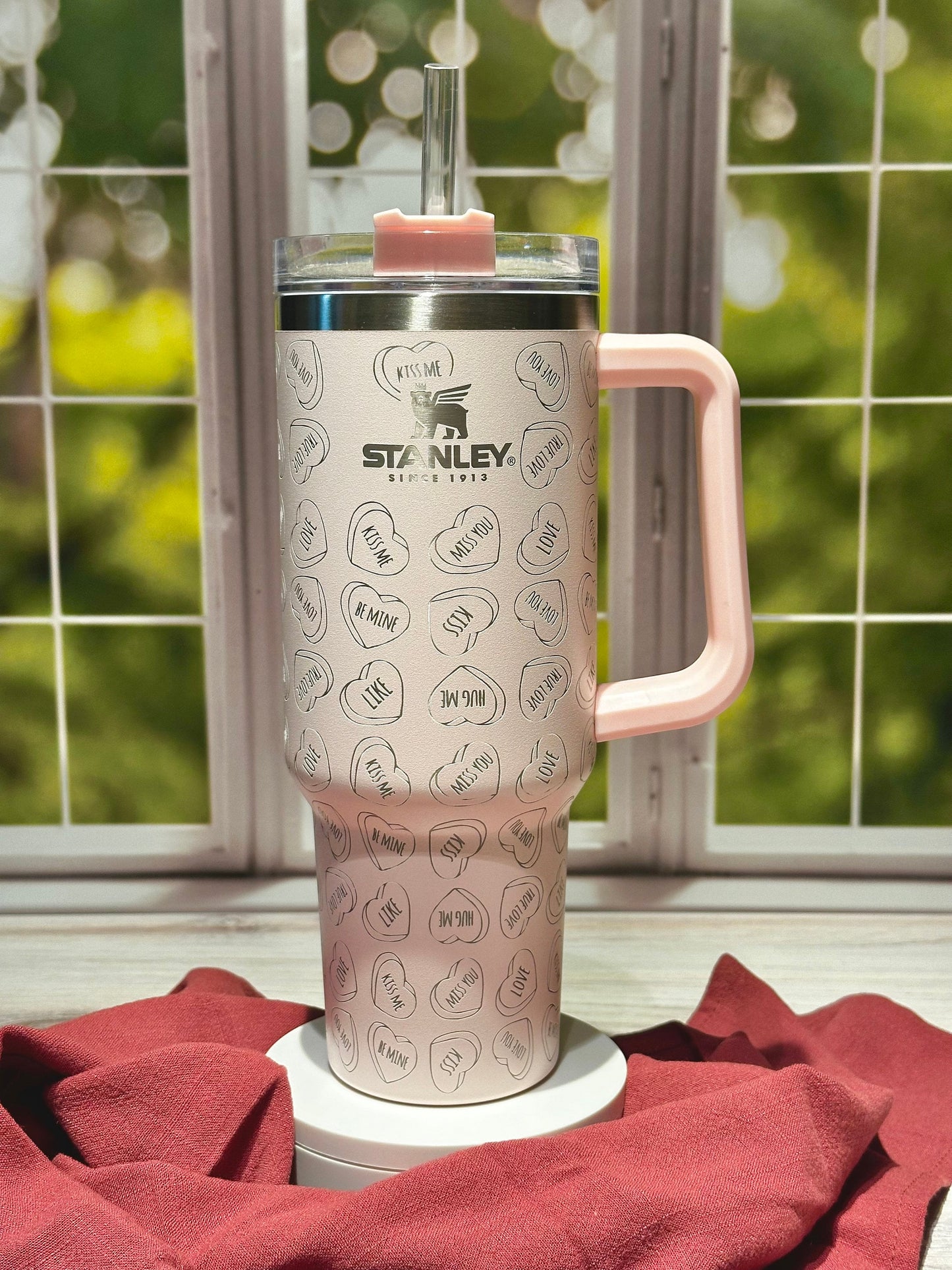Valentine’s Day hearts Stanley 40oz