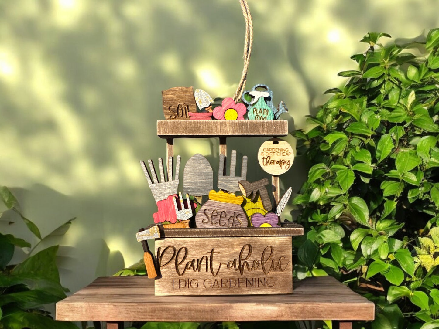 Plant aholic gardening stand ornament